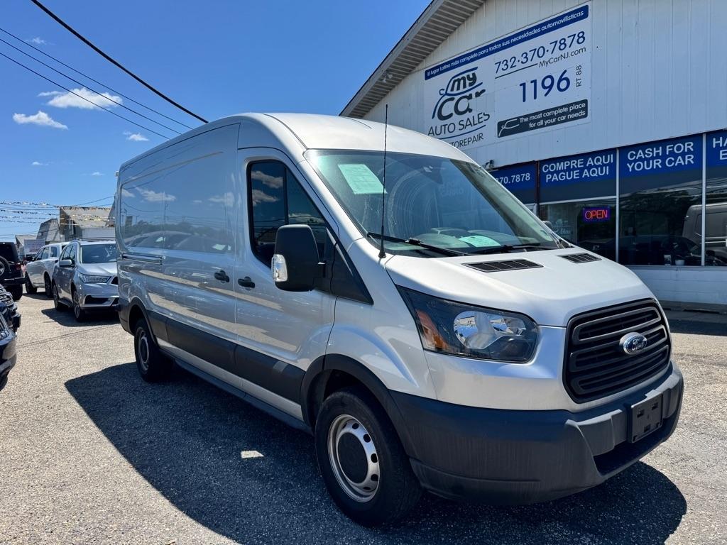 Ford Transit 250 Van Med. Roof w/Sliding Pass. 148-in. WB 2019