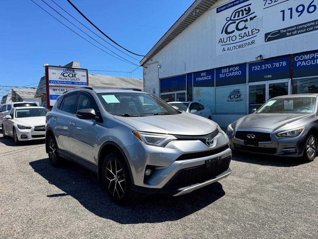 Toyota RAV4 SE 4WD 2016