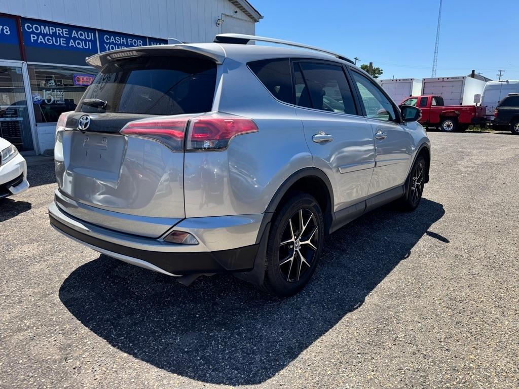 Toyota RAV4 SE 4WD 2016