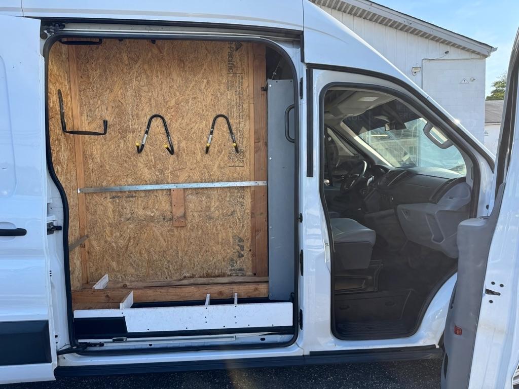 Ford Transit 250 Van High Roof w/Sliding Pass. 148-in. WB 2019