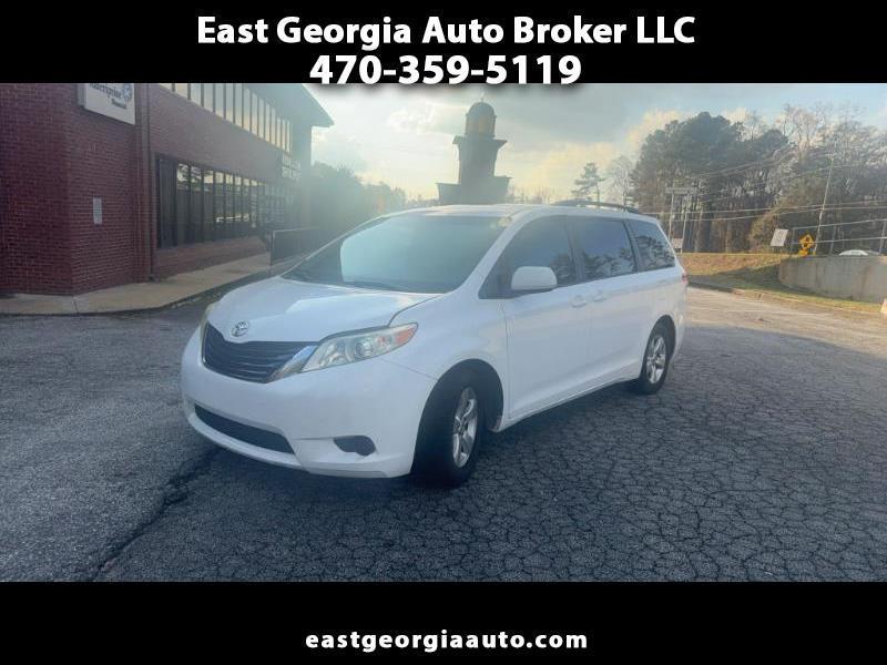 2013 Toyota Sienna LE FWD 8-Passenger V6