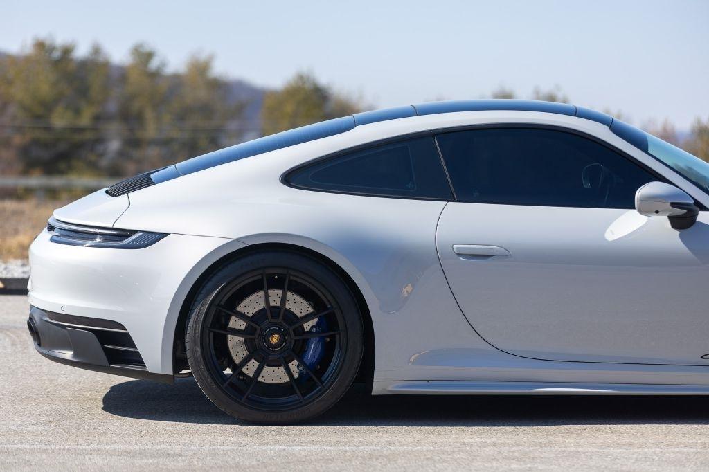 2023 Porsche 911 GTS - Photo 45
