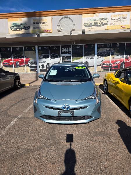 Toyota Prius Two 2016