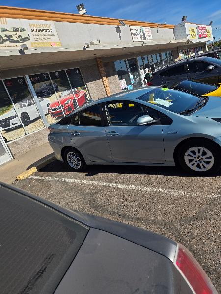 Toyota Prius Two 2016