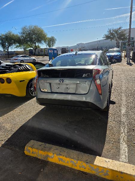 Toyota Prius Two 2016