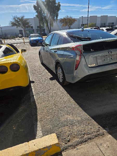 Toyota Prius Two 2016