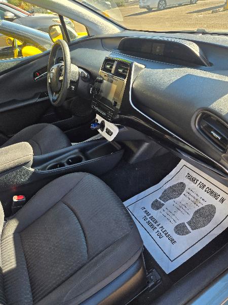 Toyota Prius Two 2016