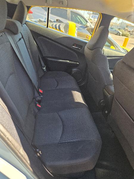 Toyota Prius Two 2016