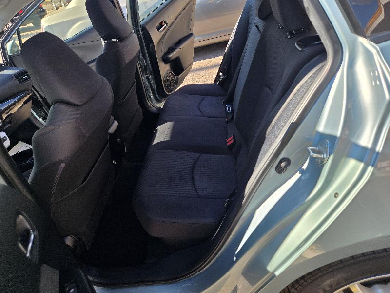 Toyota Prius Two 2016