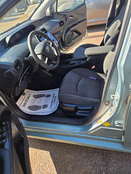 Toyota Prius Two 2016