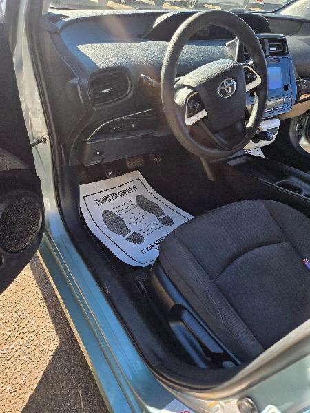 Toyota Prius Two 2016