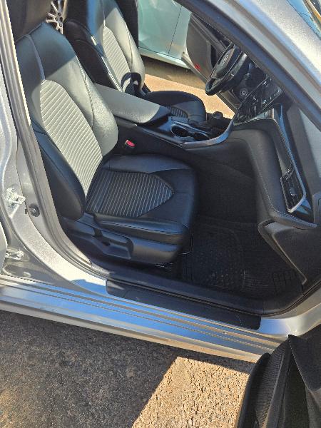 Toyota Camry SE 2021