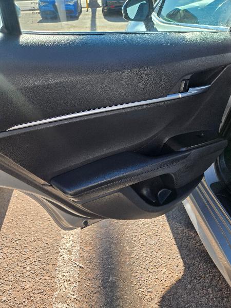 Toyota Camry SE 2021