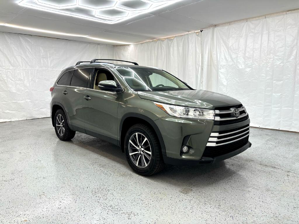 2019 Toyota Highlander XLE AWD V6