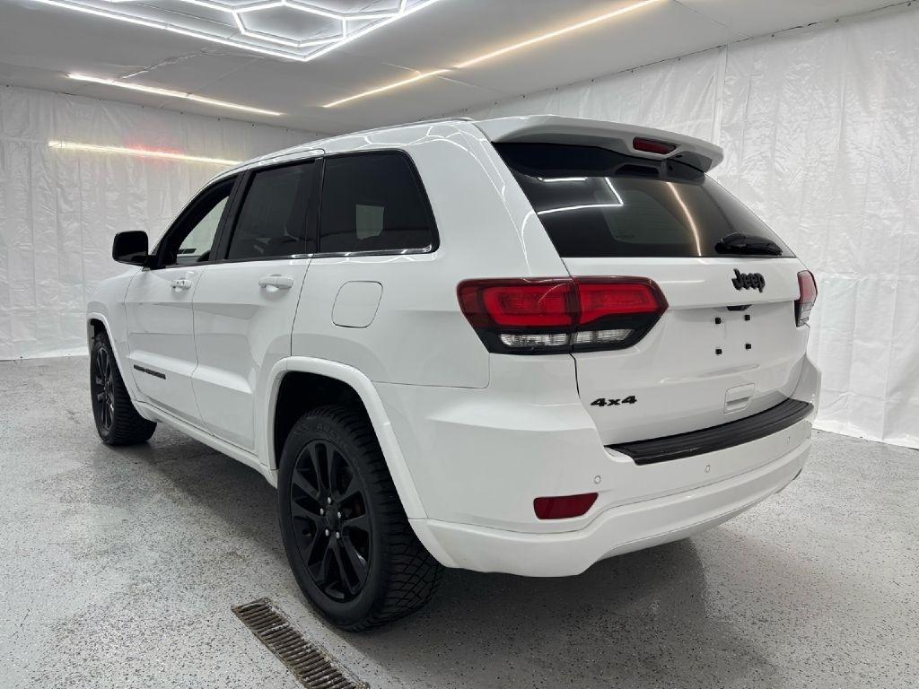 Jeep Grand Cherokee Laredo 4WD 2017