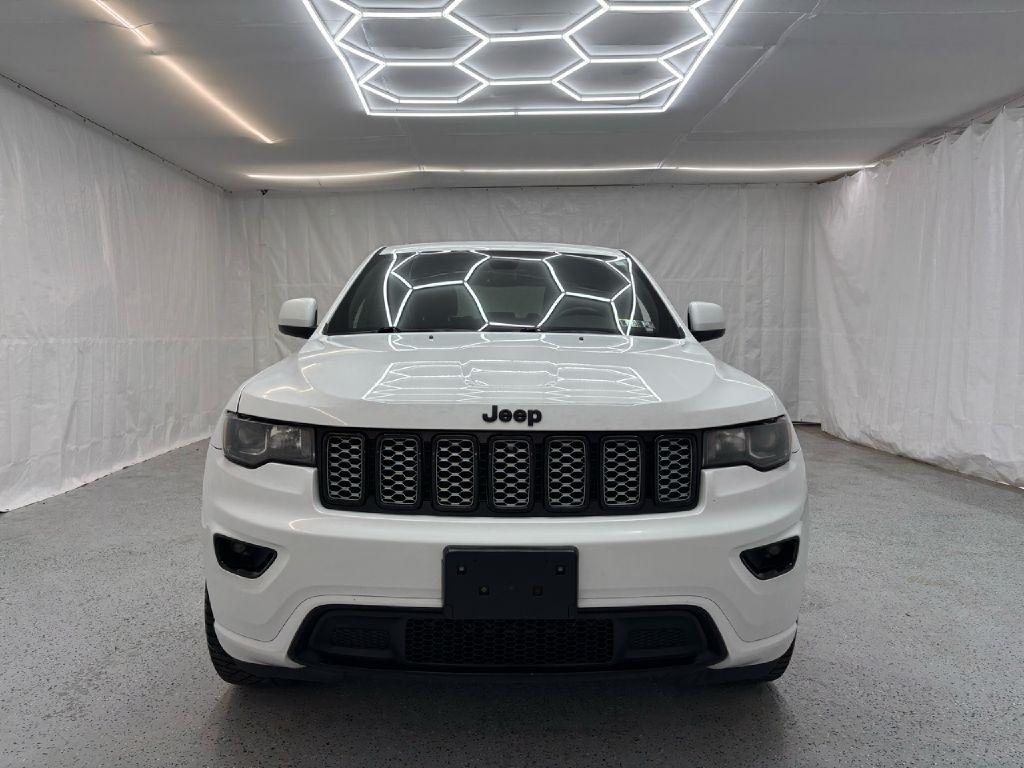 Jeep Grand Cherokee Laredo 4WD 2017