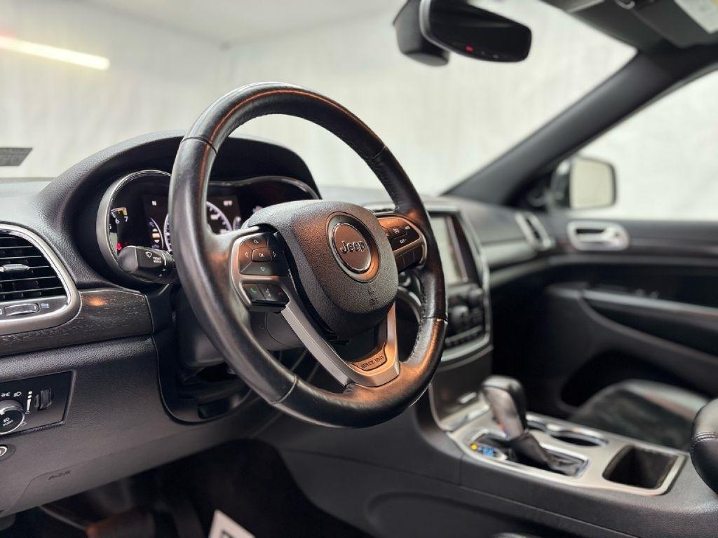 Jeep Grand Cherokee Laredo 4WD 2017