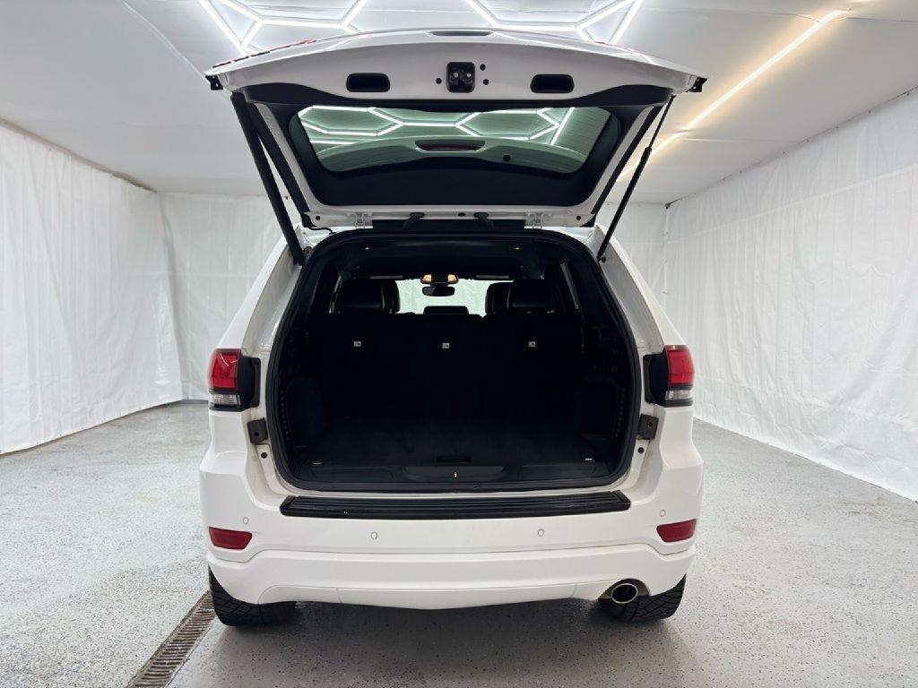 Jeep Grand Cherokee Laredo 4WD 2017