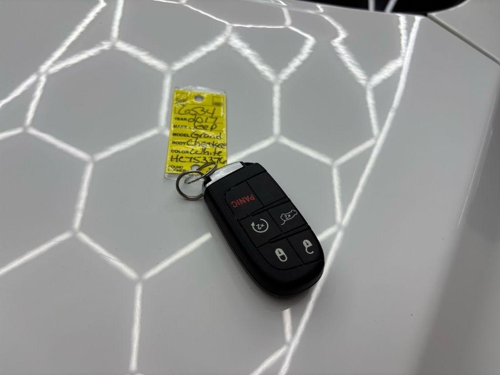 Jeep Grand Cherokee Laredo 4WD 2017