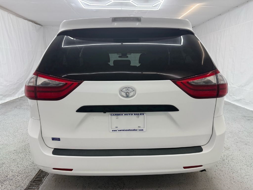 Toyota Sienna L 7-Passenger 2020 Toyota Sienna L 7-Passenger 2020