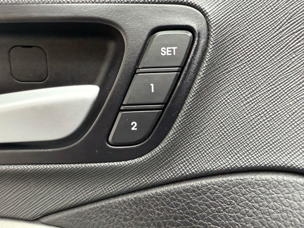 Hyundai Santa Fe Sport 2.0T AWD 2017 Hyundai Santa Fe Sport 2.0T AWD 2017