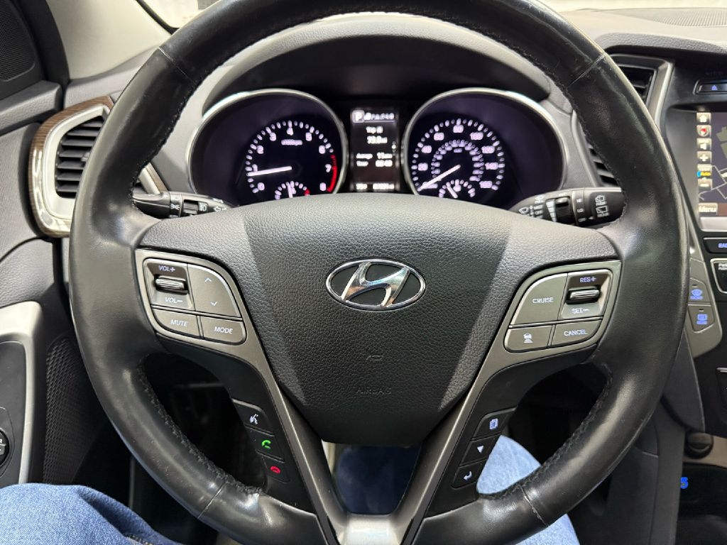 Hyundai Santa Fe Sport 2.0T AWD 2017 Hyundai Santa Fe Sport 2.0T AWD 2017