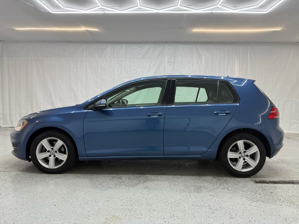 2017 Volkswagen Golf TSI S photo 6
