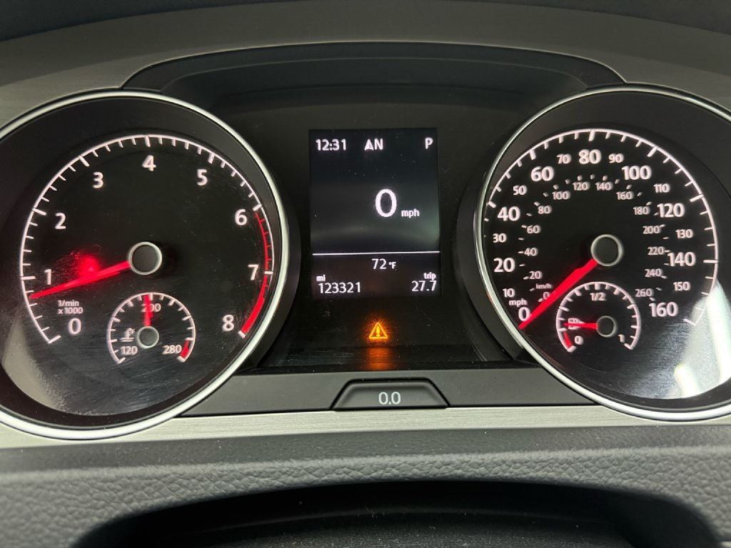 2017 Volkswagen Golf TSI S photo 14