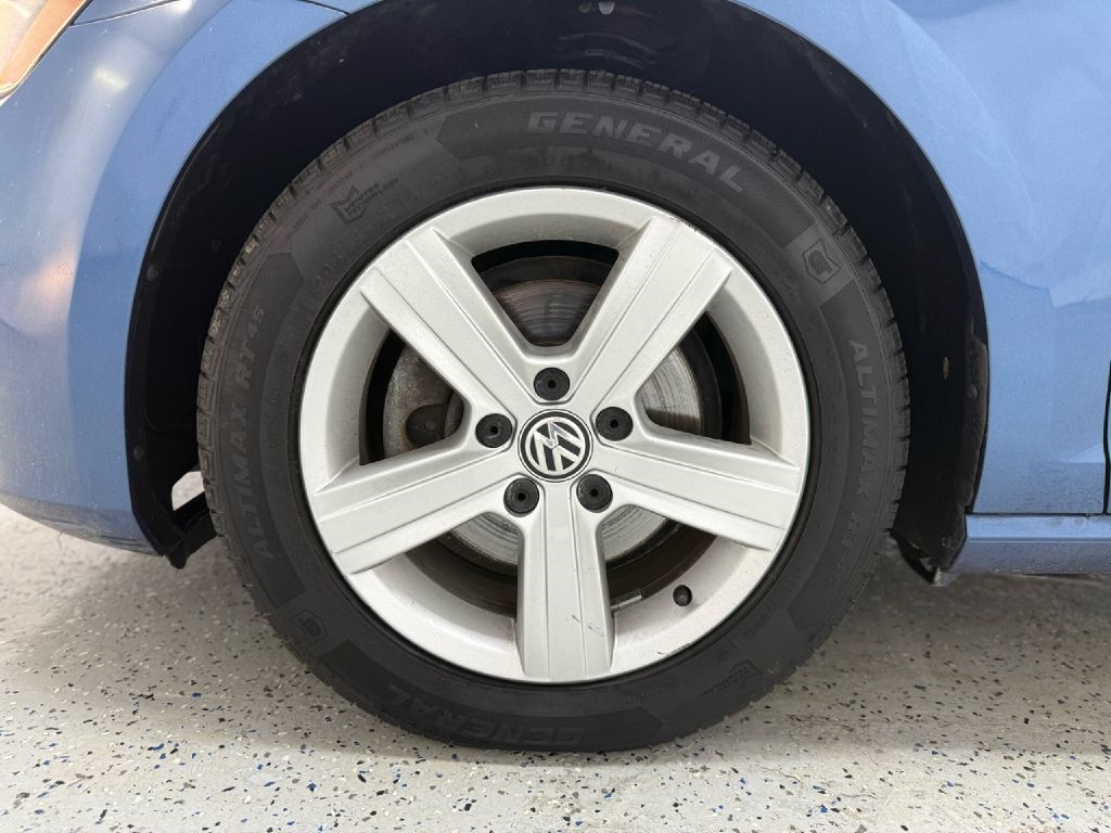 2017 Volkswagen Golf TSI S photo 24