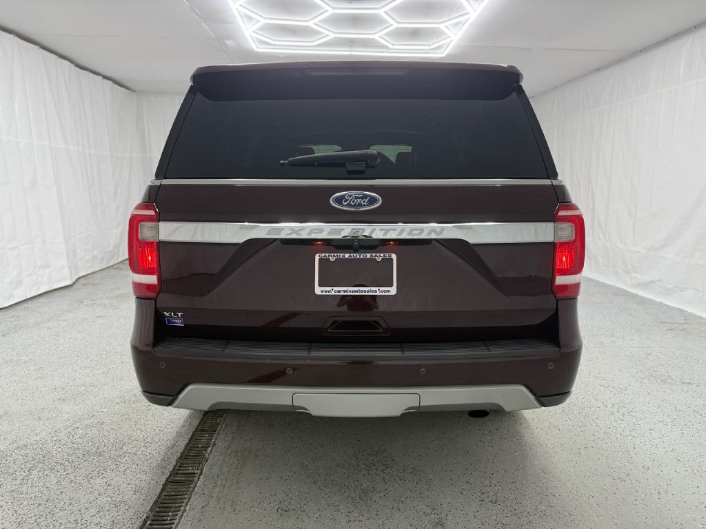 2020 Ford Expedition XLT photo 4
