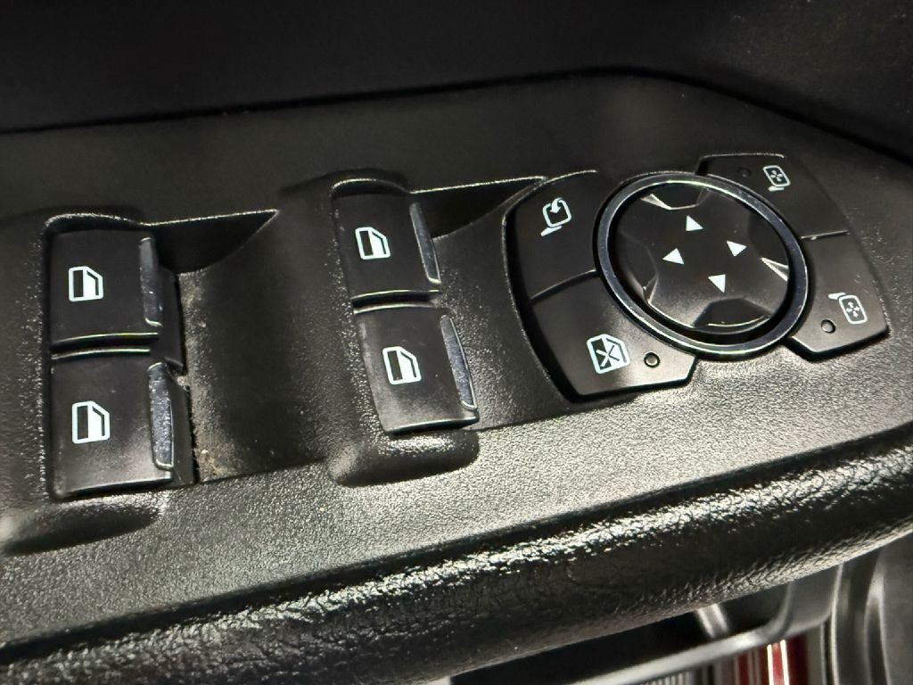 2020 Ford Expedition XLT photo 12
