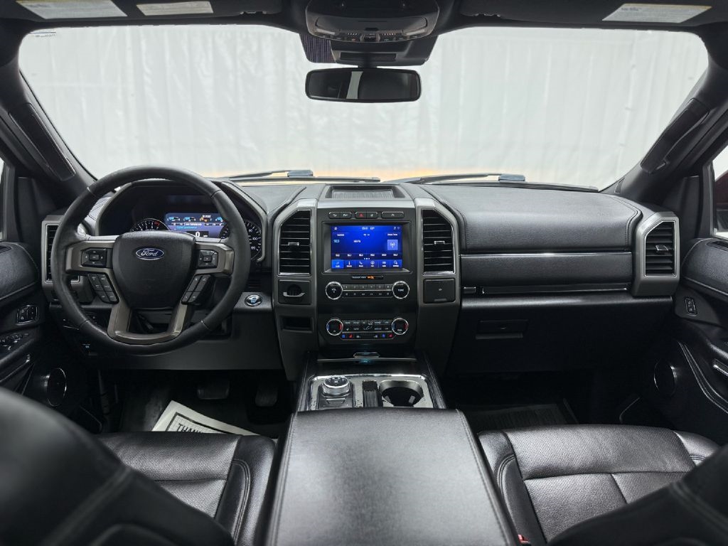 2020 Ford Expedition XLT photo 24