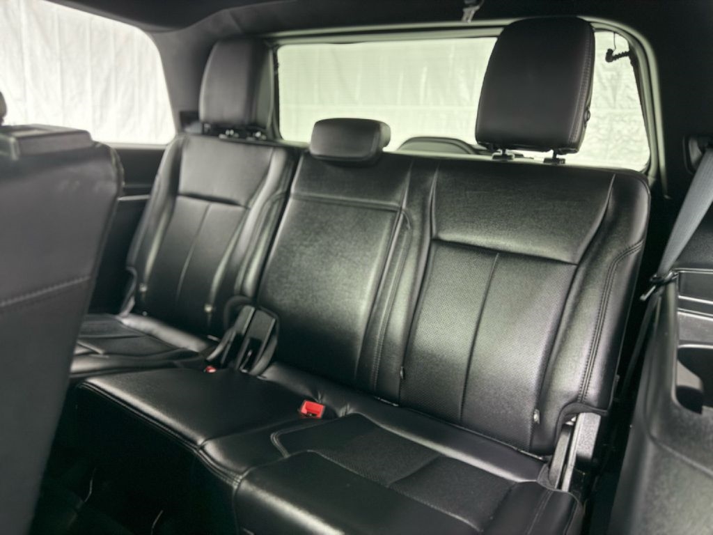 2020 Ford Expedition XLT photo 26