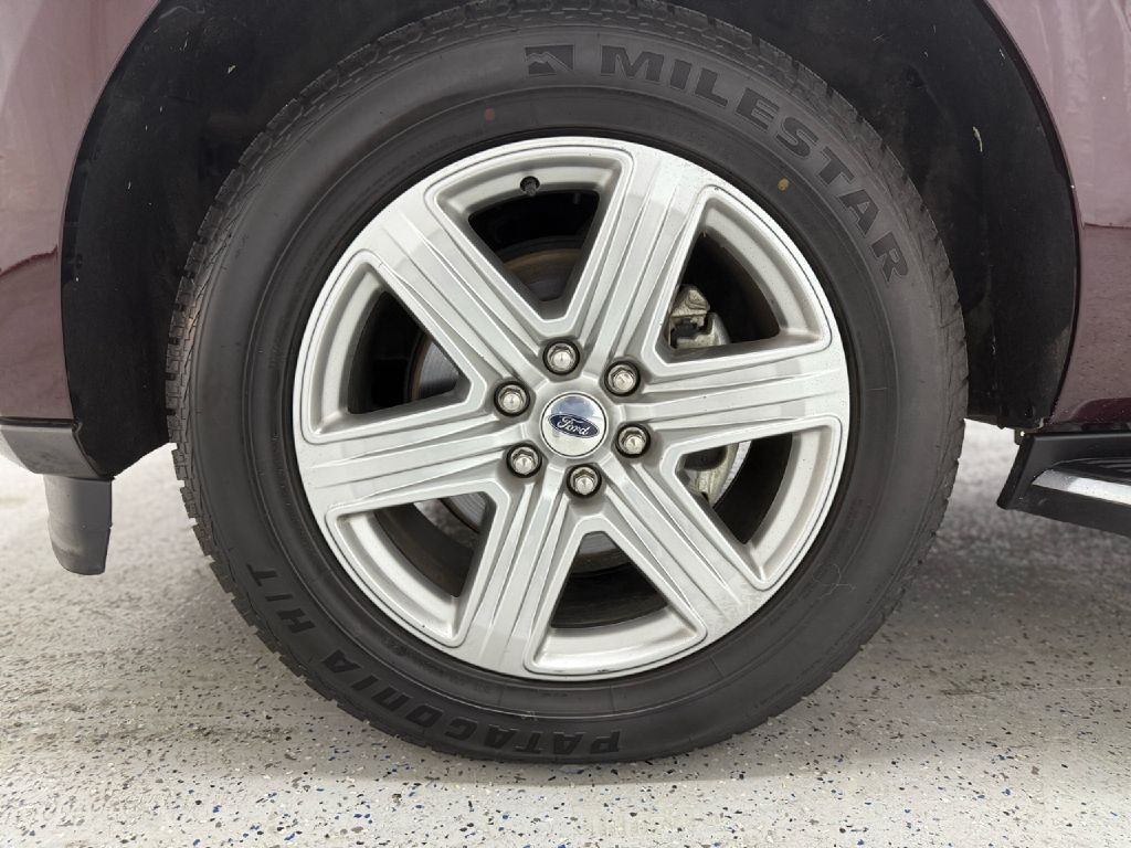 2020 Ford Expedition XLT photo 32