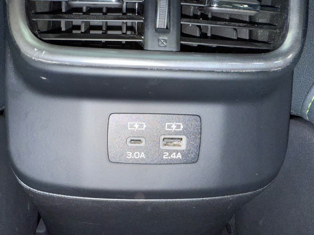 2023 Subaru Outback Onyx Edition photo 25