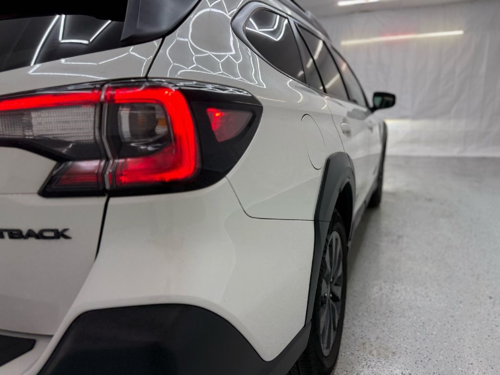 2023 Subaru Outback Onyx Edition photo 38