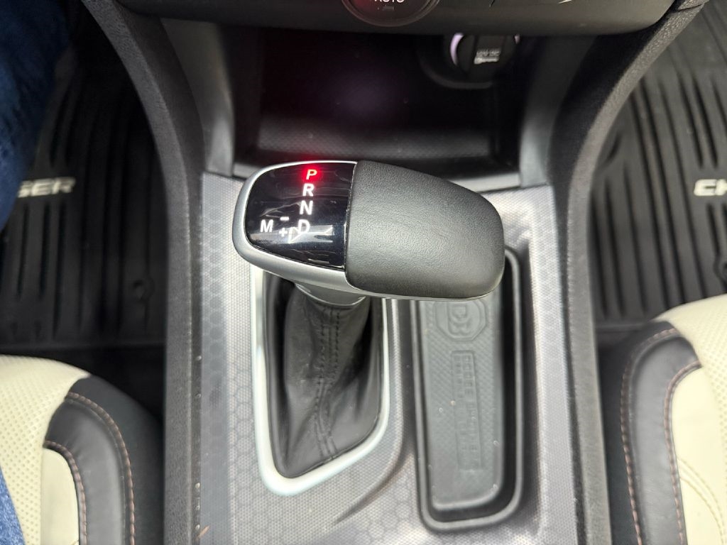 2018 Dodge Charger GT AWD photo 24