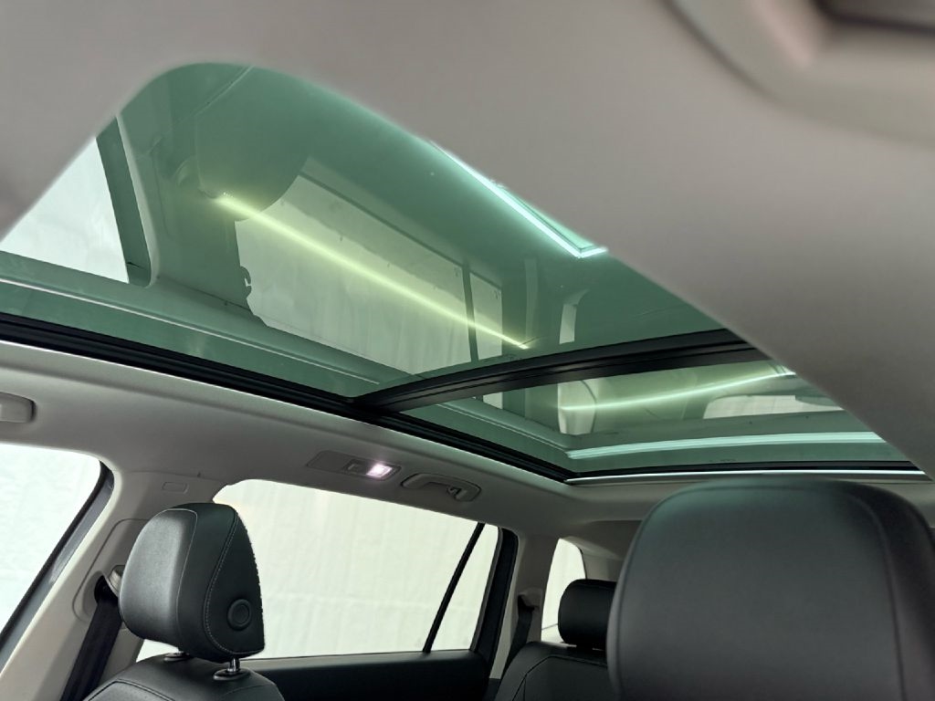 2018 Volkswagen Tiguan SE photo 10