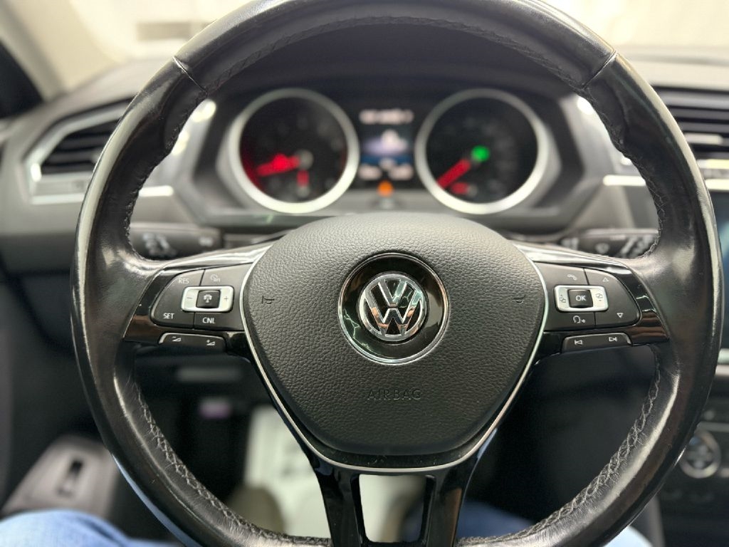 2018 Volkswagen Tiguan SE photo 13