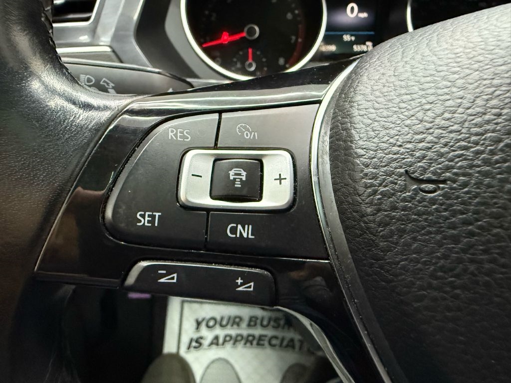 2018 Volkswagen Tiguan SE photo 14