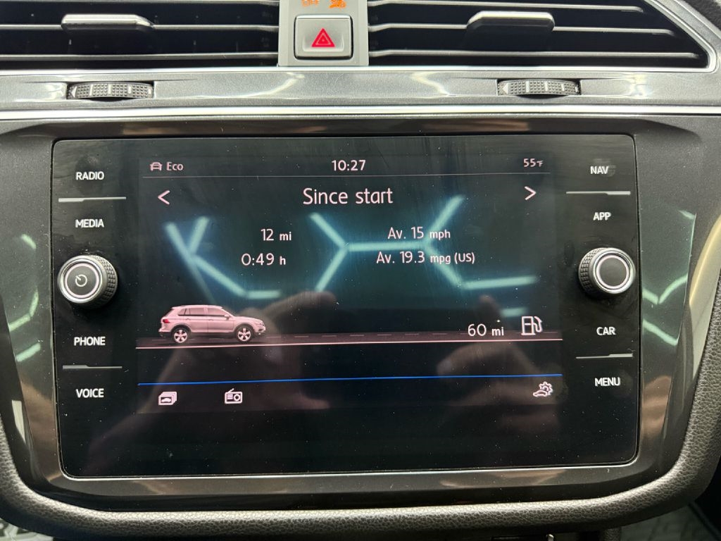 2018 Volkswagen Tiguan SE photo 17