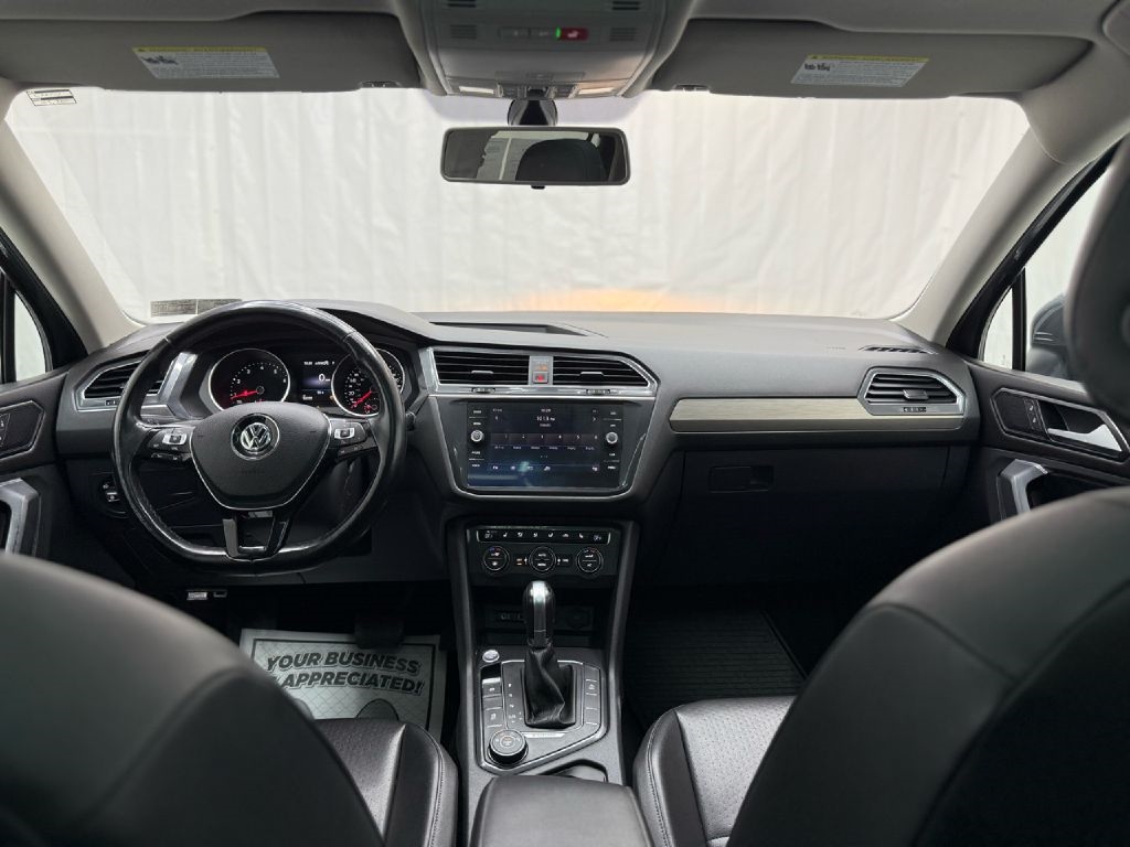 2018 Volkswagen Tiguan SE photo 22