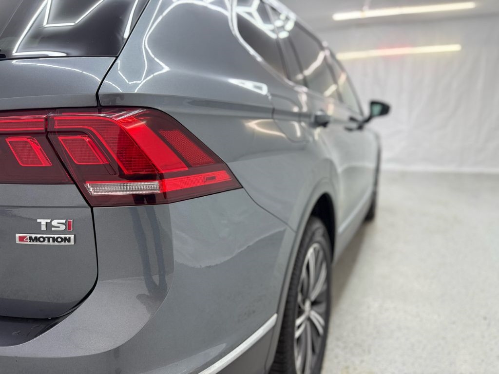 2018 Volkswagen Tiguan SE photo 33