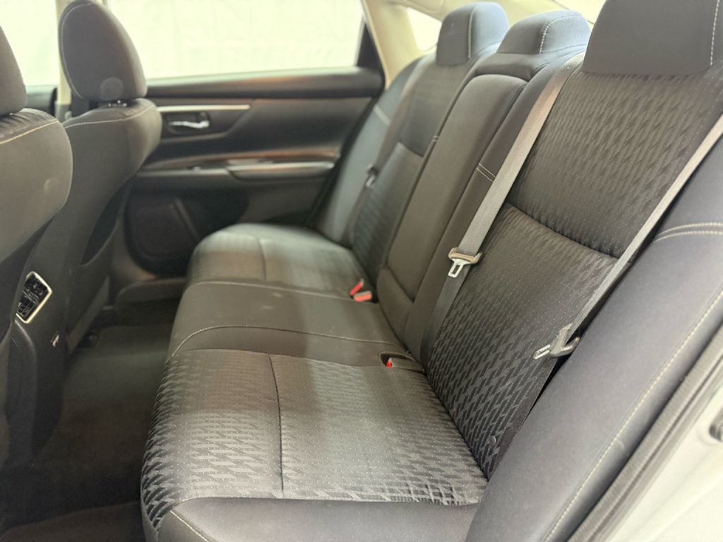 2018 Nissan Altima 2.5 S photo 22