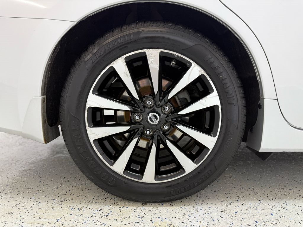 2018 Nissan Altima 2.5 S photo 32