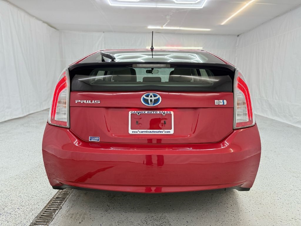 2013 Toyota Prius Three photo 4