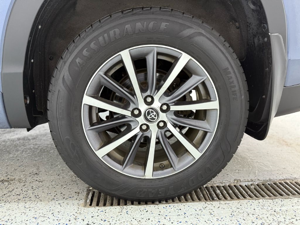 Toyota Highlander SE AWD V6 2017 Toyota Highlander SE AWD V6 2017