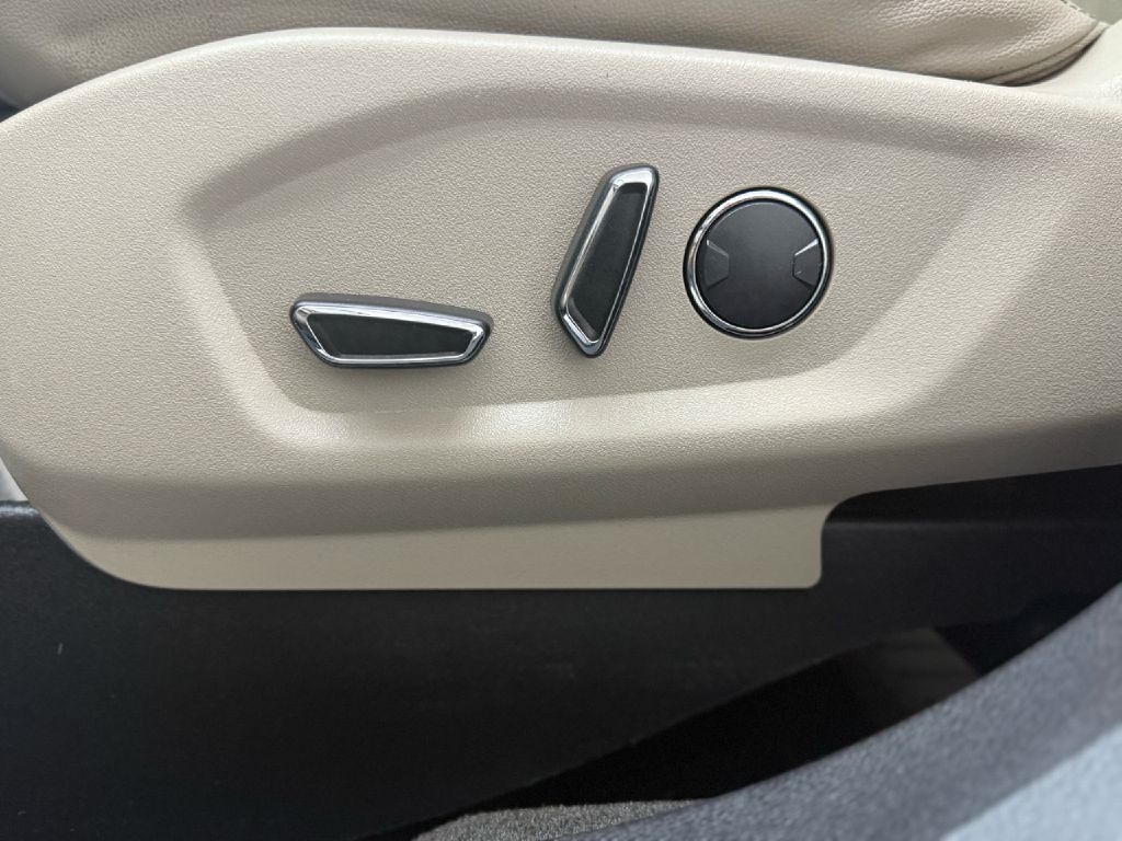 Ford Explorer XLT 4WD 2018