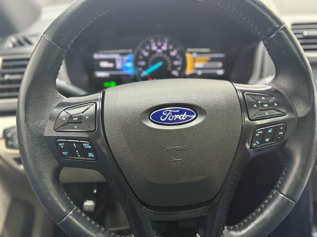 Ford Explorer XLT 4WD 2018