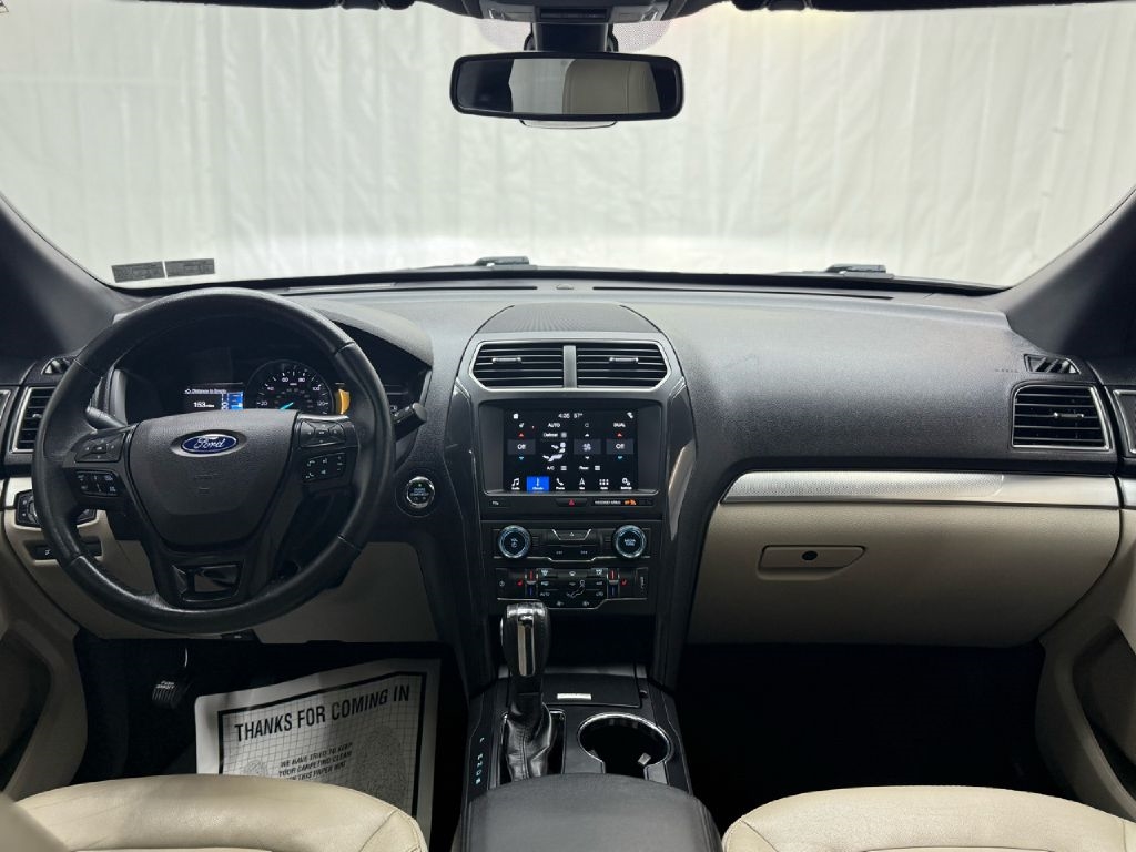 Ford Explorer XLT 4WD 2018